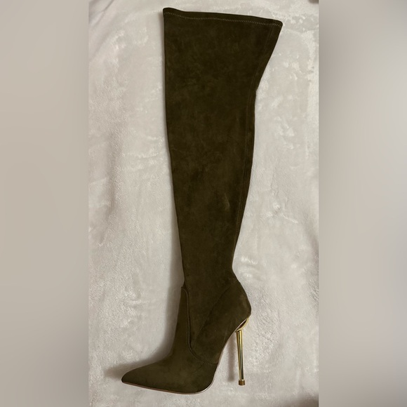 Cape Robbin Sheek thigh high green boots with golden heel S/6 - Picture 8 of 16